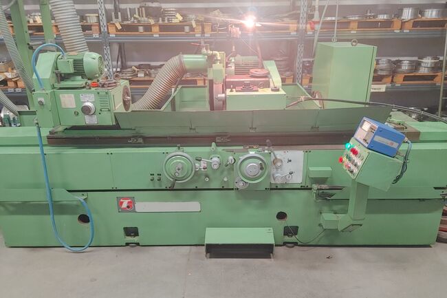 Sell Grinding Machine Cylindrical TACCHELLA 1518 UM used